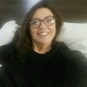 Meet your Posher, Elaine